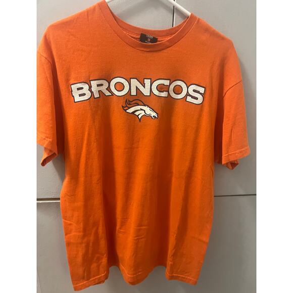 Peyton Manning Denver broncos tshirt- size Large-Preowned - Picture 2 of 3